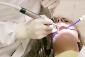 Soins dentaires